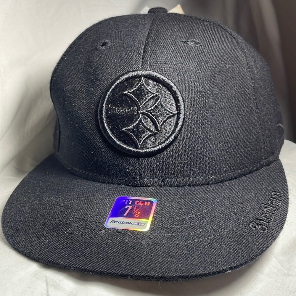 RARE NWT black on black Pittsburgh Steelers fitted hat